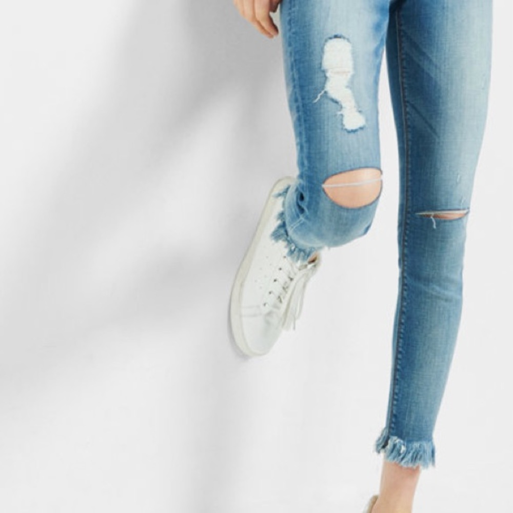 Express Mid Distressed Performance Cropped Jeans - image 6